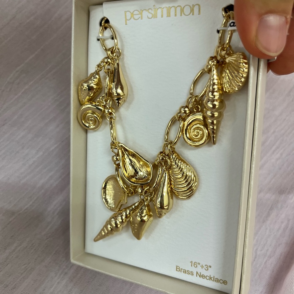 NWT ⚜️👑⚜️ Persimmon Viral Gold Shell Ocean Nautical Charm 16" Necklace - Picture 10 of 17